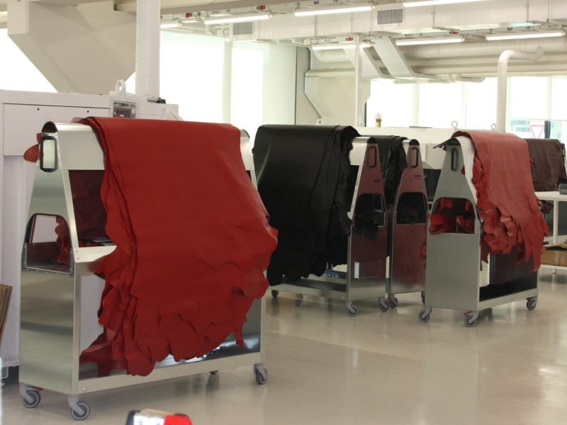 carrello-porta-pelle-grande-e1617037349522