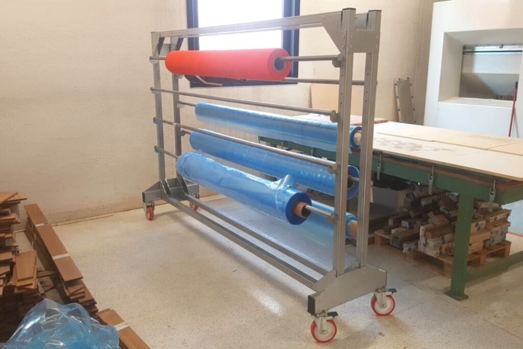 chariot-porte-rouleau-pour-tapisserie