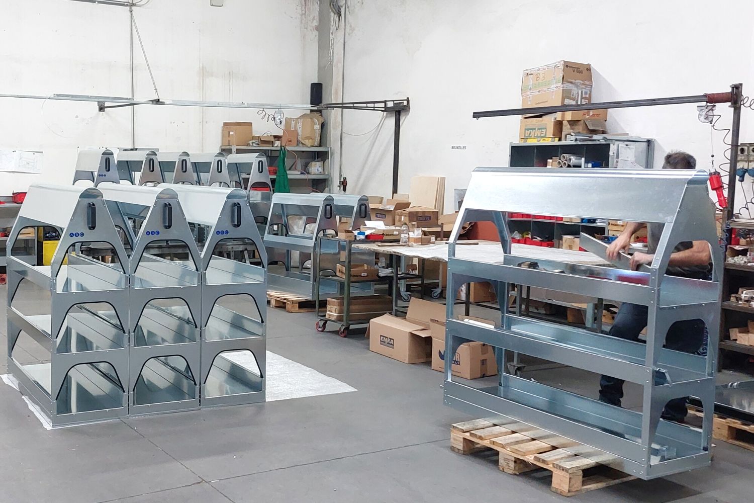 carrelli-porta-pelle-assemblaggio