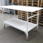 tavolo-da-lavoro-con-ruote