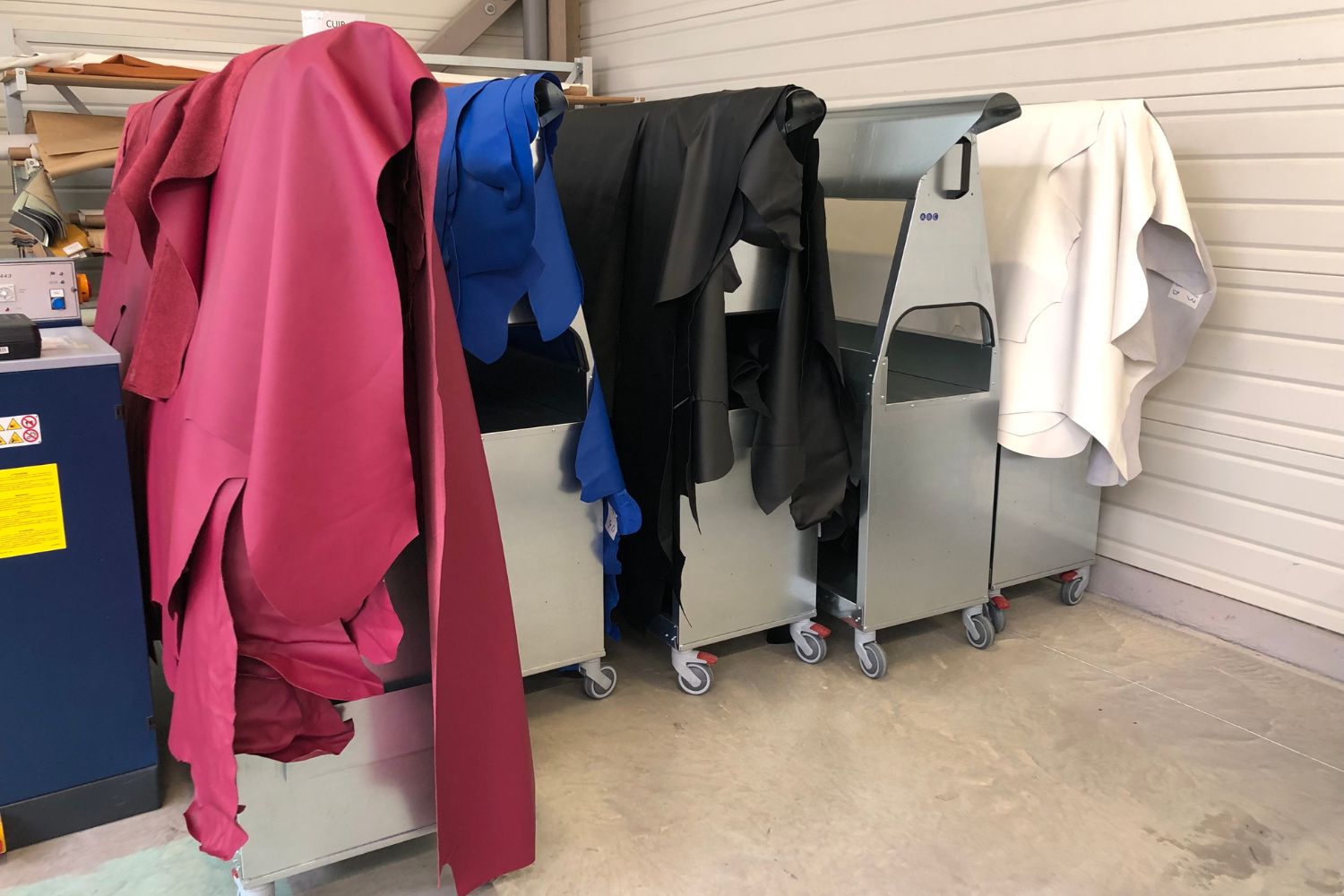 accessori-carrello-porta-pelle