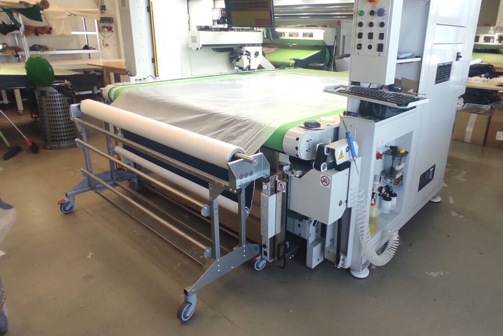 roll-trolley-for-automatic-cutting-machine