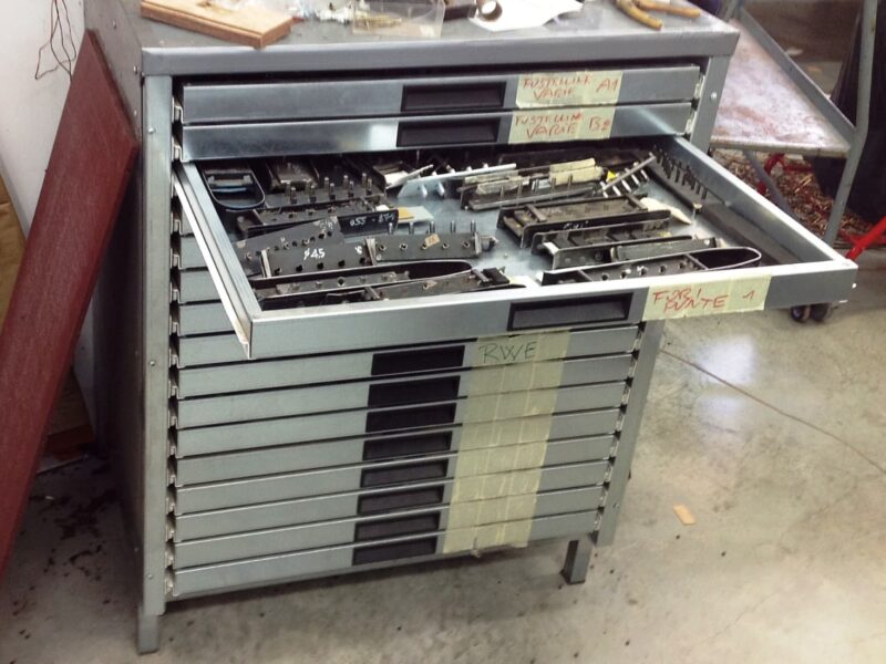 horizontal-cabinet-belt-factory