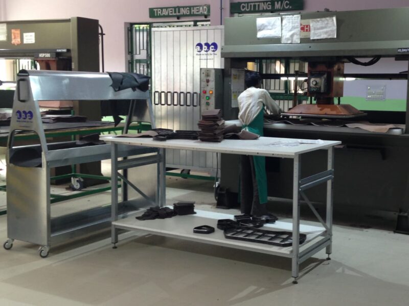 table-de-travail-sellerie