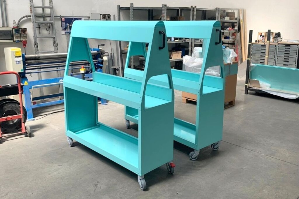 caballete-porta-cuero-pintado-azul-tiffany