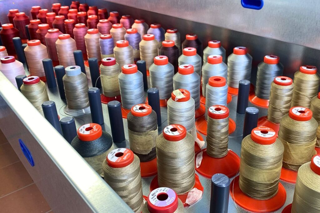 drawer-thread-spools-holder