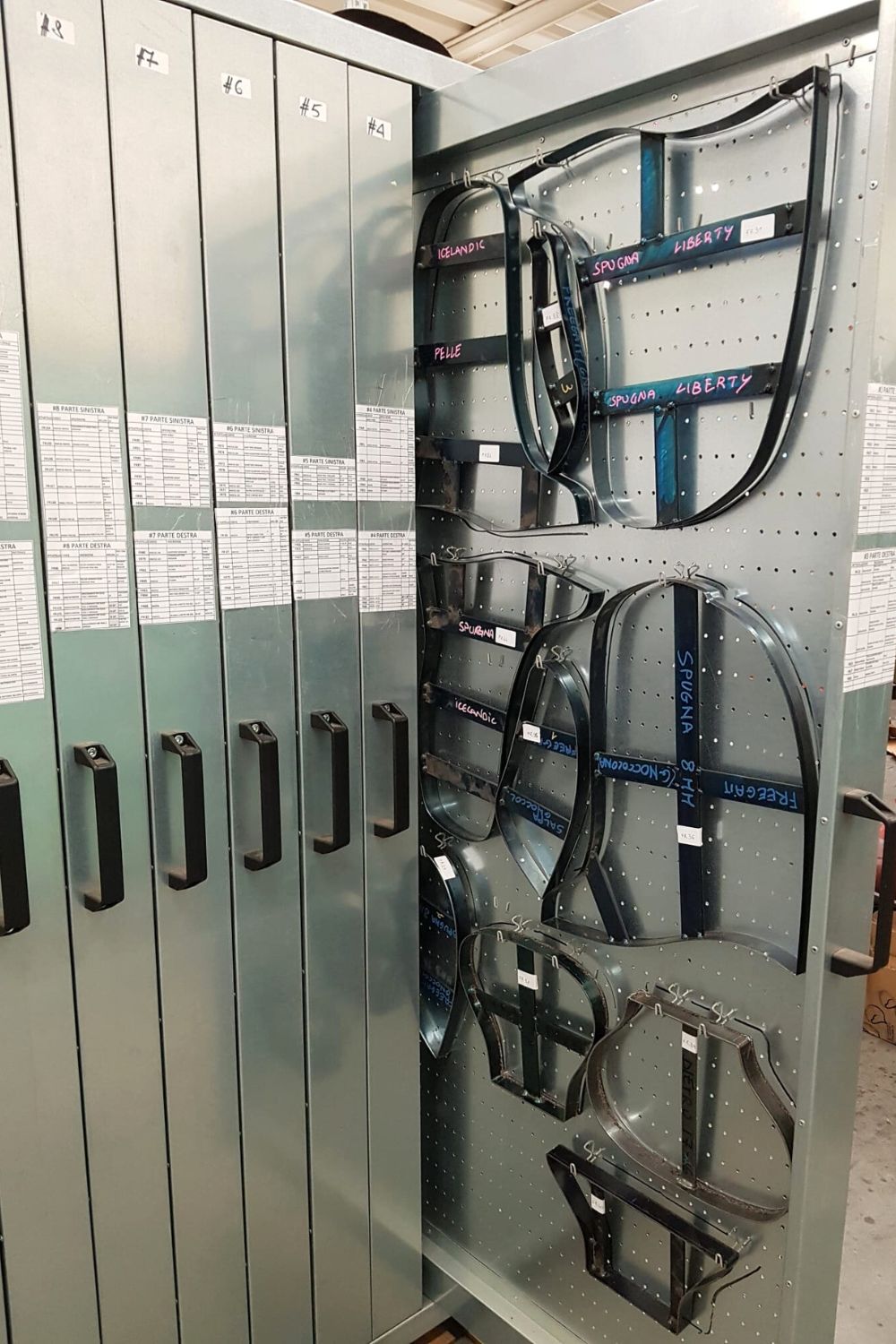 cassettiera-verticale-selleria