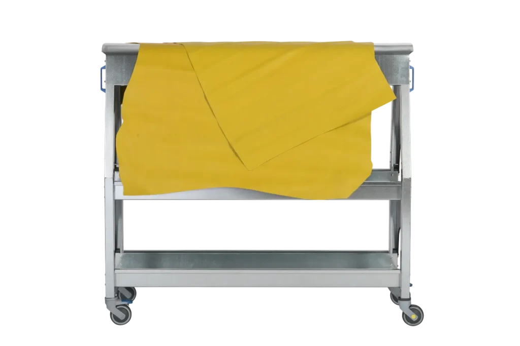 standard-leather-horse-cart-with-wide-hump-hides